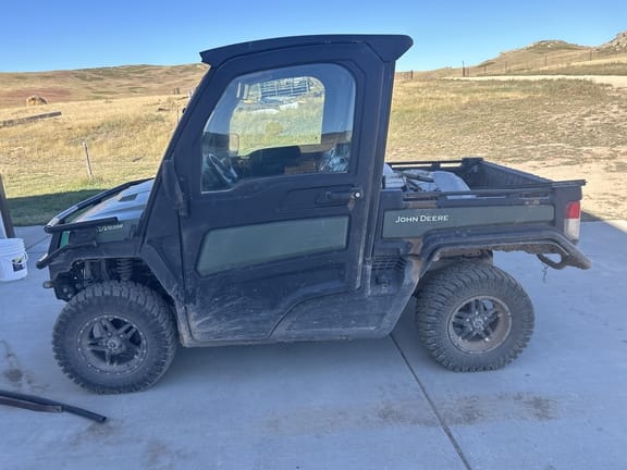 Main image John Deere XUV 835R