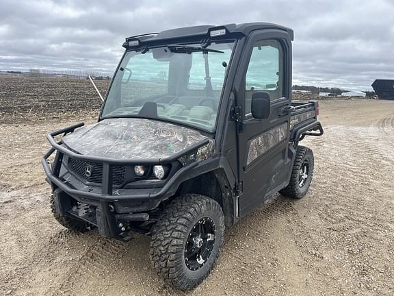 Image of John Deere XUV 835R equipment image 1