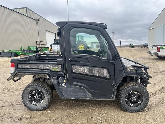 Image of John Deere XUV 835R equipment image 4