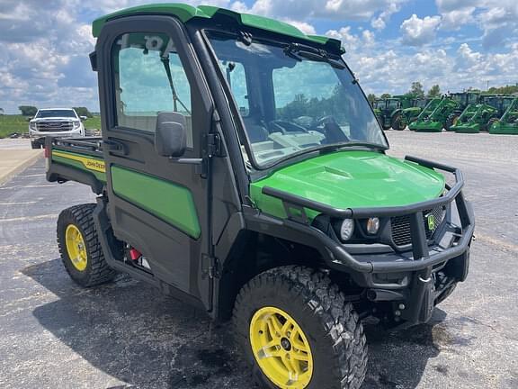 Image of John Deere XUV 835R equipment image 3