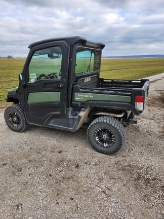 Main image John Deere XUV 835R