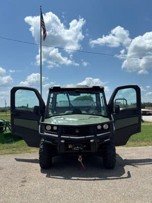 2023 John Deere XUV 835R Image