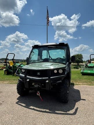 Image of John Deere XUV 835R equipment image 3