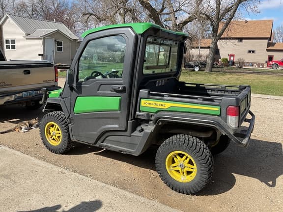Image of John Deere XUV 835R equipment image 4
