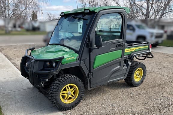 Image of John Deere XUV 835R equipment image 3