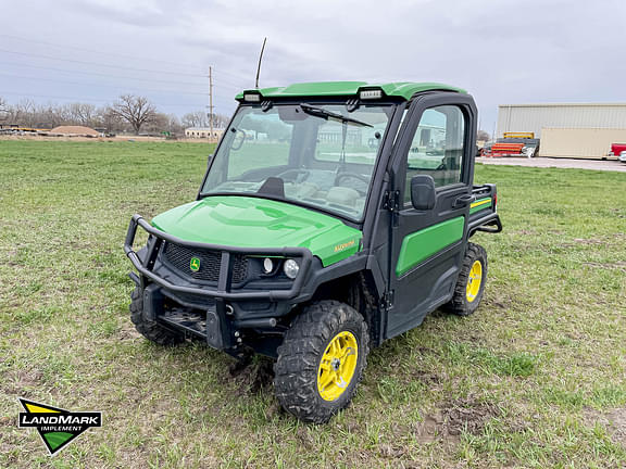 Image of John Deere XUV 835R Primary image