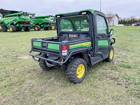 Image of John Deere XUV 835R equipment image 4