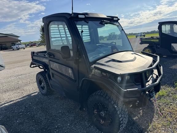 Image of John Deere XUV 835R equipment image 2