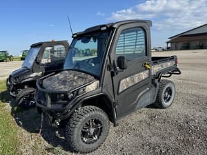 2023 John Deere XUV 835R Image