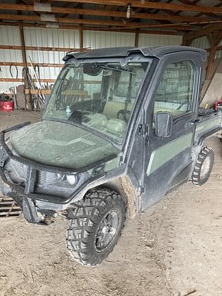 Image of John Deere XUV 835R Image 0