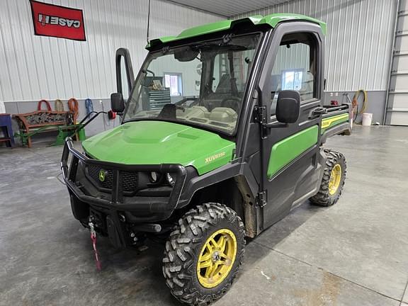 Image of John Deere XUV 835R equipment image 1