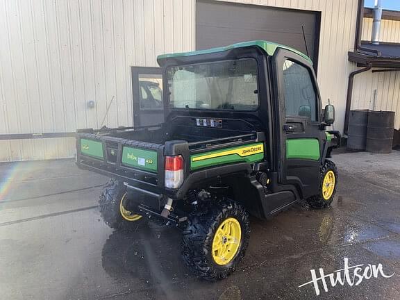 Image of John Deere XUV 835R equipment image 4