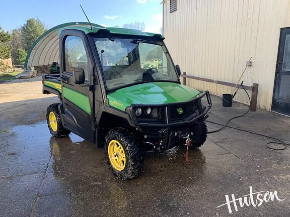 Image of John Deere XUV 835R Primary image