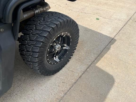 Image of John Deere XUV 835R equipment image 4