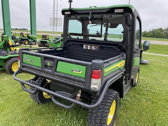 Image of John Deere XUV 835R equipment image 4