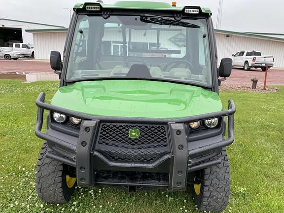 Image of John Deere XUV 835R equipment image 2