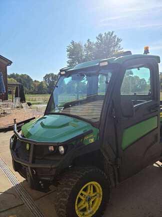 Image of John Deere XUV 835R Primary image