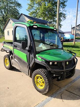 Image of John Deere XUV 835R equipment image 3