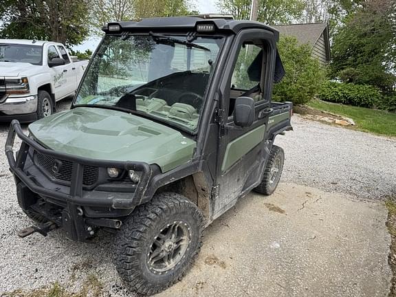 Image of John Deere XUV 835R Primary image