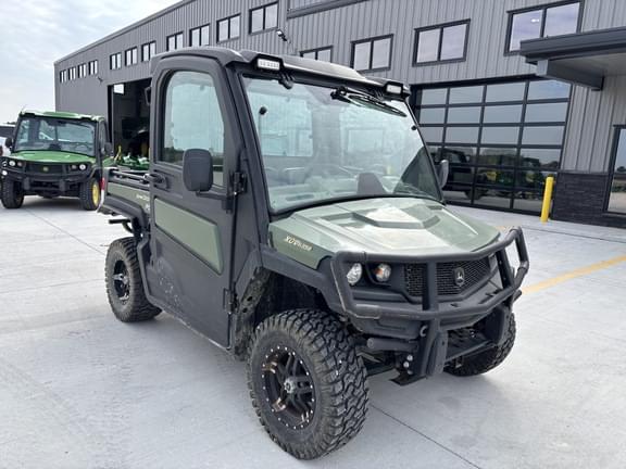 Image of John Deere XUV 835R equipment image 2