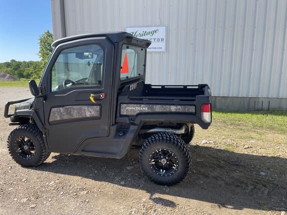 Image of John Deere XUV 835R equipment image 4