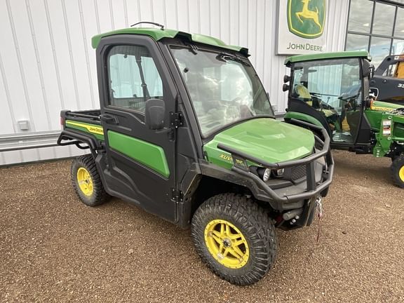 2023 John Deere XUV 835R Equipment Image0