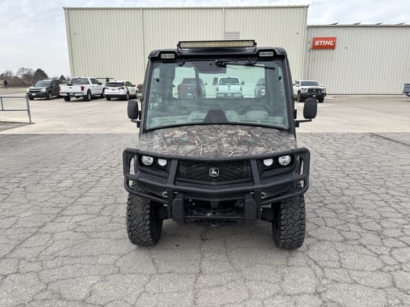 Image of John Deere XUV 835R equipment image 2