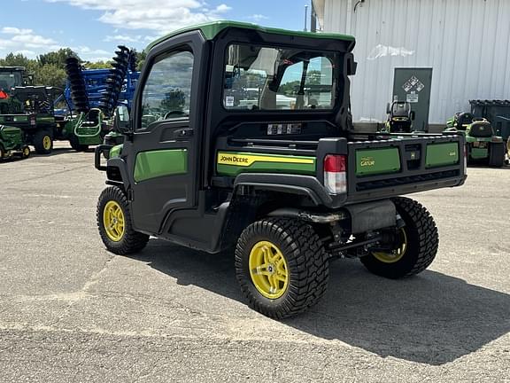 Image of John Deere XUV 835R equipment image 2