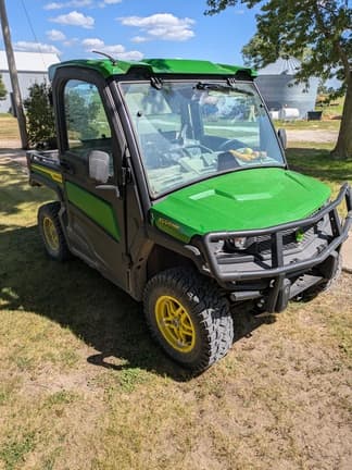 Image of John Deere XUV 835R equipment image 2