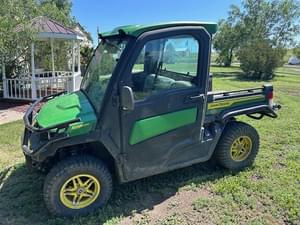 2023 John Deere XUV 835R Image