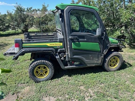 Image of John Deere XUV 835R equipment image 1
