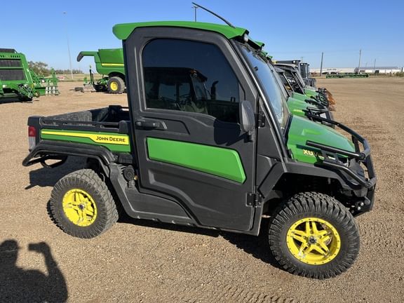 2023 John Deere XUV 835R Equipment Image0