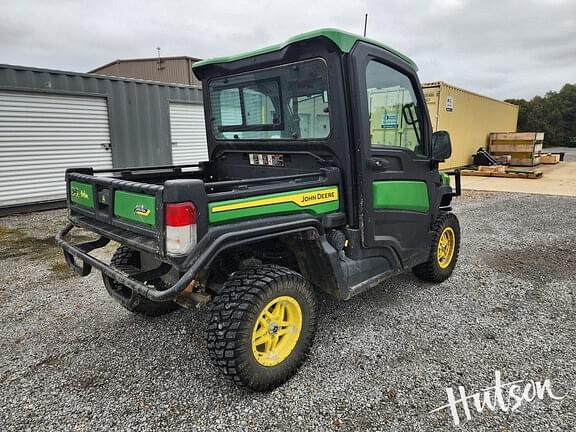 Image of John Deere XUV 835R equipment image 3