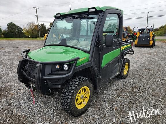 Image of John Deere XUV 835R equipment image 1