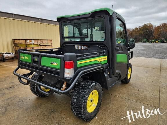 Image of John Deere XUV 835R equipment image 3