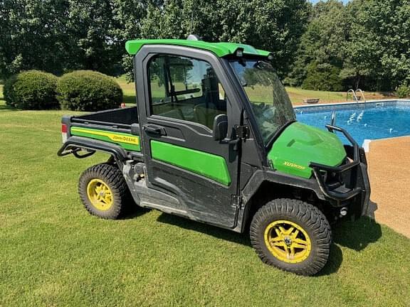 Image of John Deere XUV 835R equipment image 2