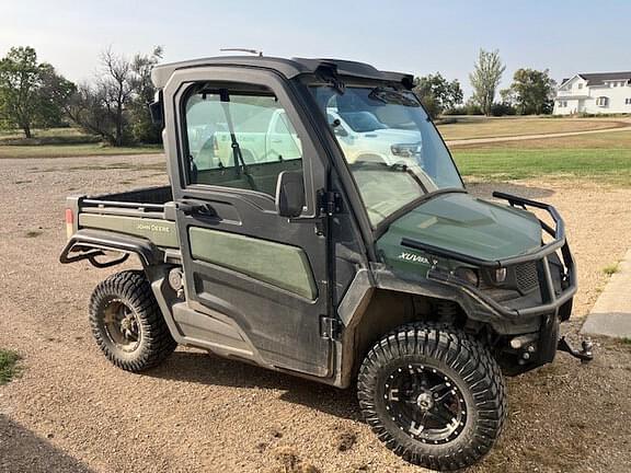 Image of John Deere XUV 835R equipment image 1