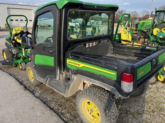 Image of John Deere XUV 835R equipment image 3