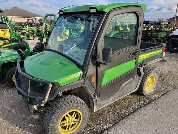 Image of John Deere XUV 835R Primary image