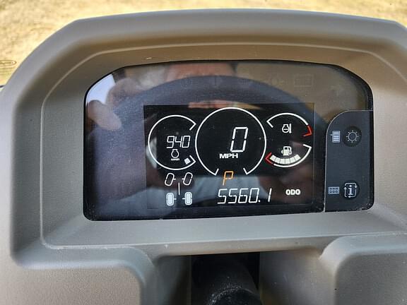 Image of John Deere XUV 835R equipment image 3