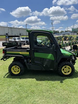 Image of John Deere XUV 835R equipment image 3