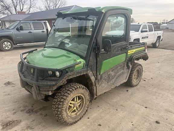 Image of John Deere XUV 835R Primary image