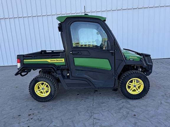 Image of John Deere XUV 835R Primary image