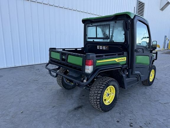 Image of John Deere XUV 835R equipment image 2