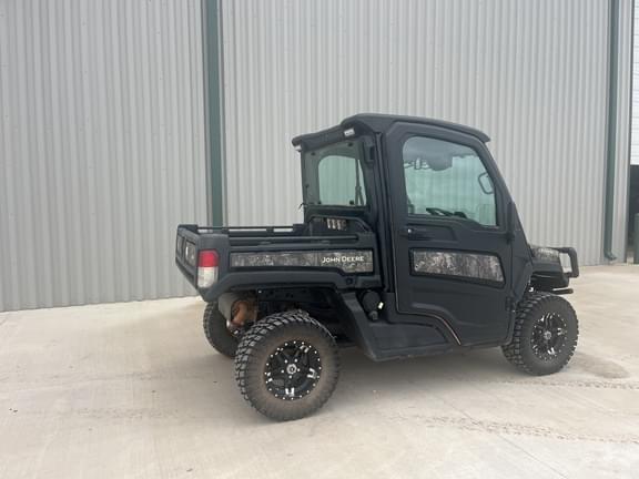 Image of John Deere XUV 835R equipment image 4