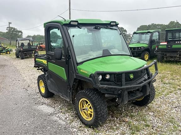 Image of John Deere XUV 835R equipment image 1