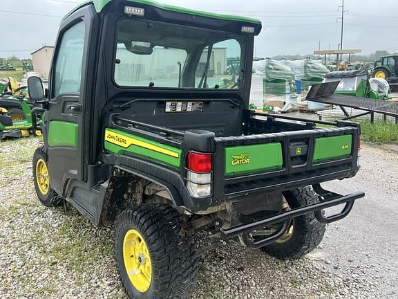 Image of John Deere XUV 835R equipment image 3