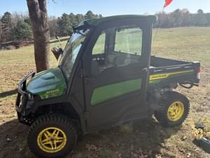 2023 John Deere XUV 835R Image