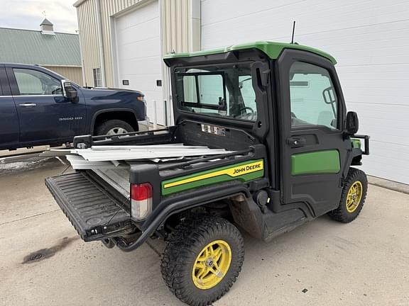 Image of John Deere XUV 835R equipment image 4