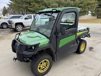 Main image John Deere XUV 835R